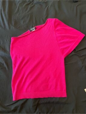Bright Pink Short one Sleeve